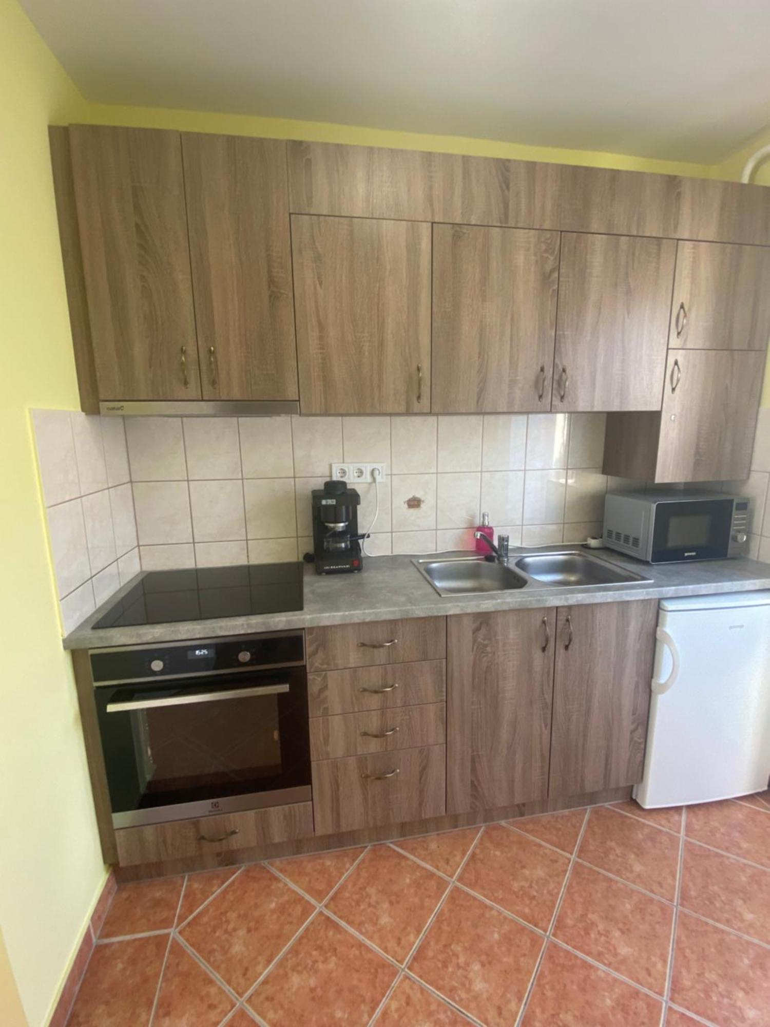 Hajnal Vendeghaz Lägenhet Hajdúszoboszló Exteriör bild